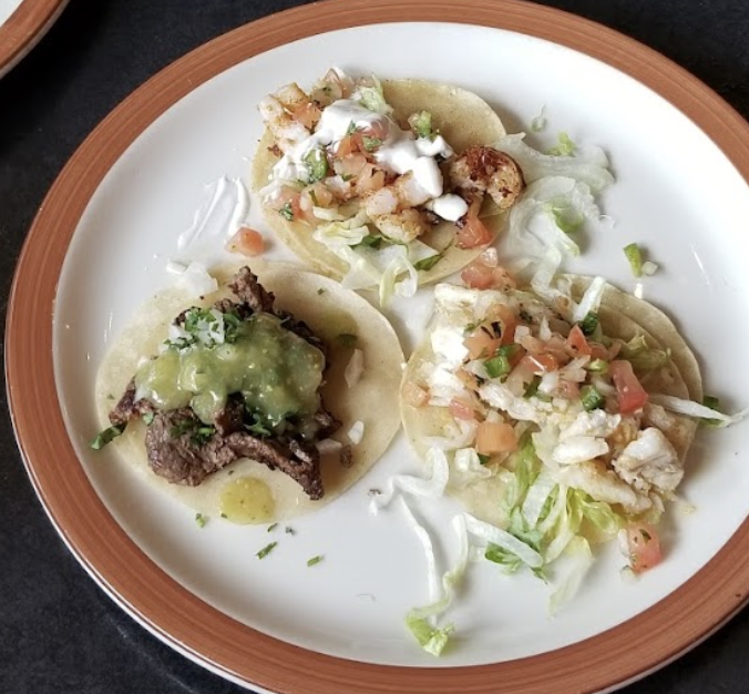 El Sombrero signature dishes Tres Tacos
Carne Asada
Chile Verde
